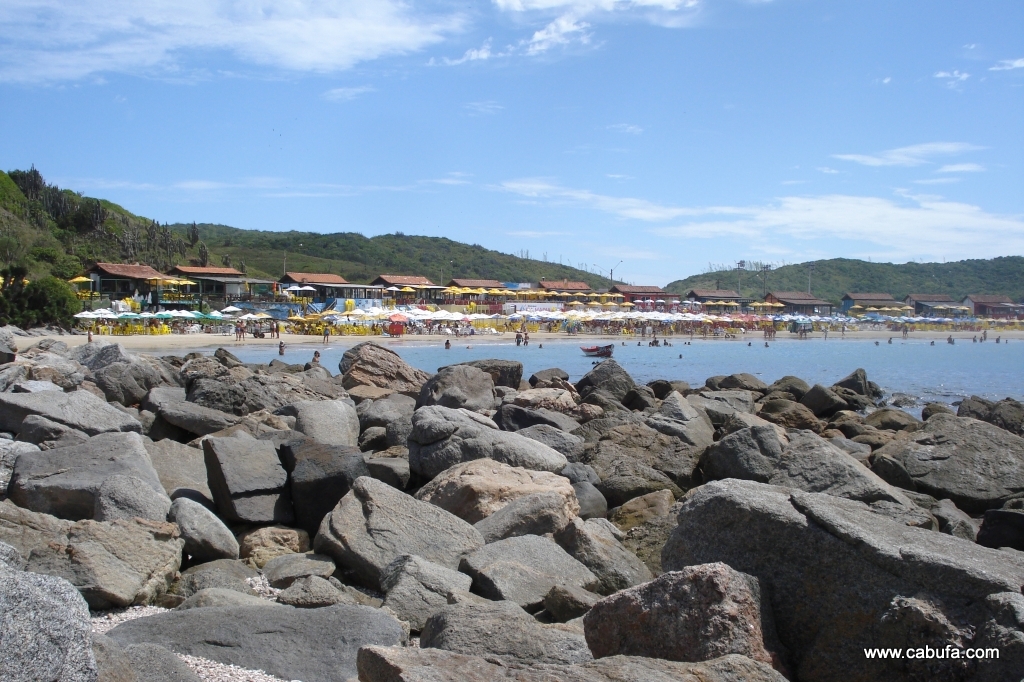 Rochas na Praia das Conchas